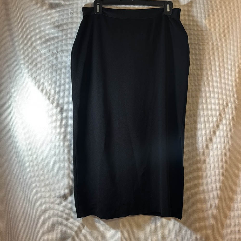 Marlis Long Black Women's Skirt. Size L.